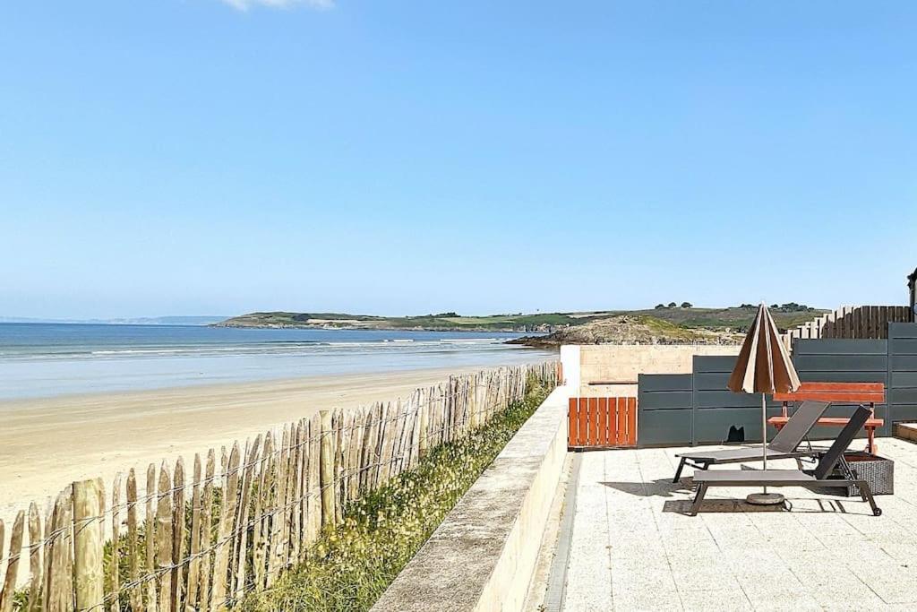 Appartement Pour 3 Personnes Sur La Plage Les Pieds Dans Leau Plonevez-Porzay Exterior photo